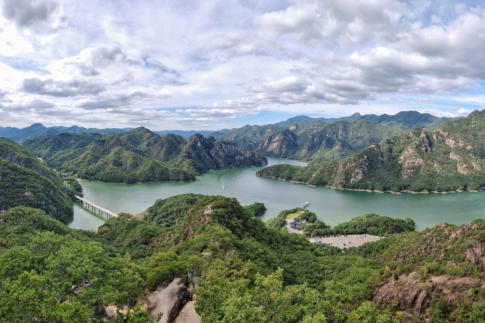 月岳山
