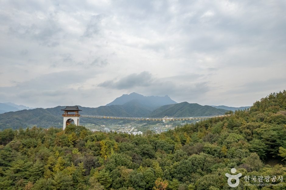 主屹山（チュフルサン）